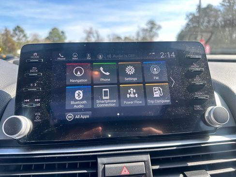 Used 2022 Honda Accord Touring image 12