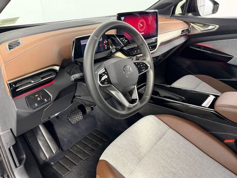 Used 2023 Volkswagen ID.4 Pro image 22