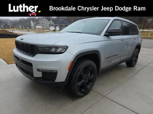 Used 2023 Jeep Grand Cherokee L Limited w/ Luxury Tech Group II image 1