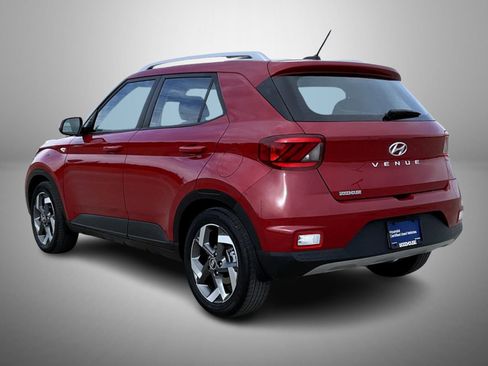 Certified 2023 Hyundai Venue SEL image 7