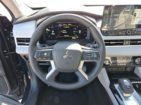New 2026 Mitsubishi Outlander SEL FWD image 19