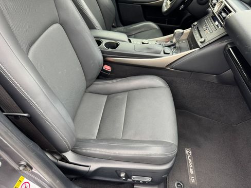 Used 2015 Lexus IS 250 image 31