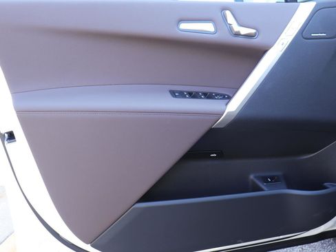 New 2026 BMW iX xDrive60 image 12
