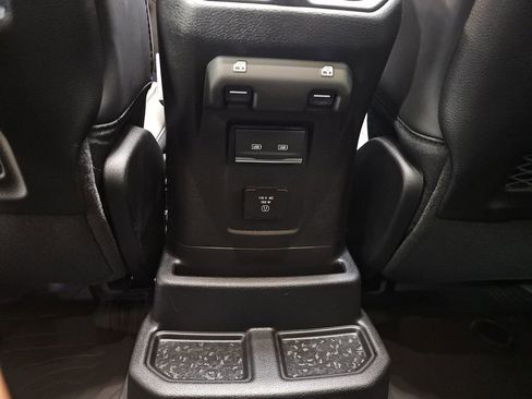 New 2026 Jeep Wrangler Unlimited Rubicon w/ Steel Bumper Group image 36