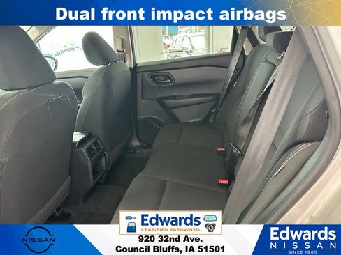 Used 2024 Nissan Rogue S AWD/4WD image 12