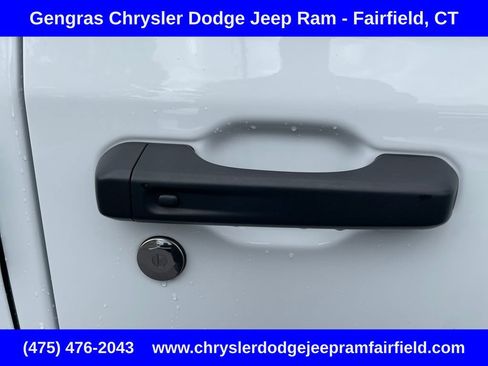 Used 2024 Jeep Wrangler Unlimited AWD/4WD image 18