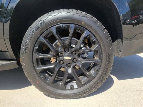 Used 2023 Chevrolet Tahoe RST image 11