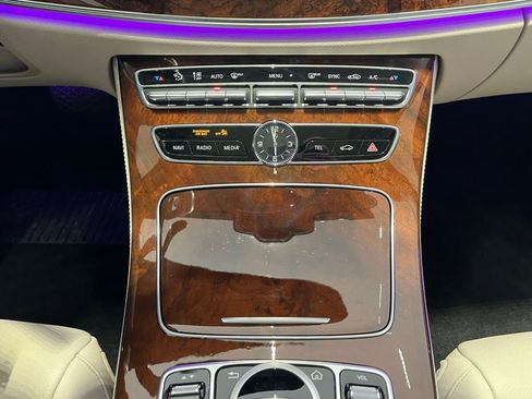 Used 2020 Mercedes-Benz E 450 4MATIC Wagon image 55