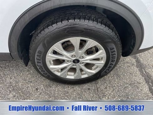 Used 2025 Ford Escape Active AWD/4WD image 13