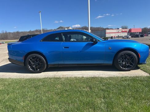 Used 2026 Dodge Charger Scat Pack w/ Blacktop Package image 2