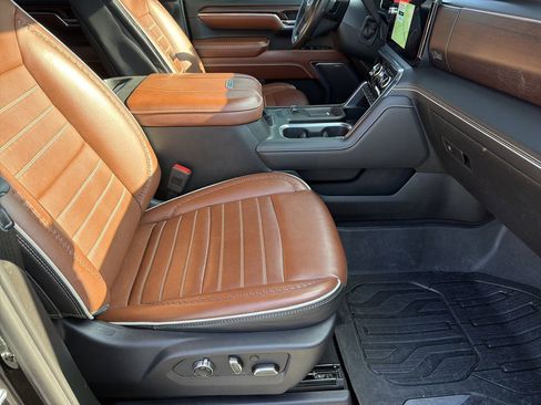 Used 2024 GMC Sierra 2500 Denali Ultimate image 12