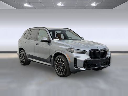 Used 2026 BMW X5 xDrive40i w/ M Sport Package AWD/4WD image 5