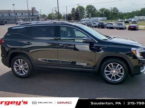 Used 2023 GMC Terrain SLT image 10