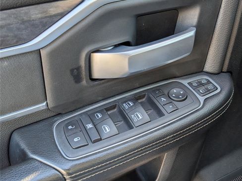 Used 2024 RAM 3500 Big Horn image 19