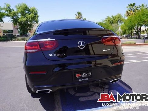 Used 2022 Mercedes-Benz GLC 300 4MATIC Coupe image 39