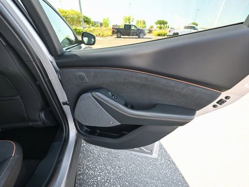 Certified 2021 Ford Mustang Mach-E GT image 29