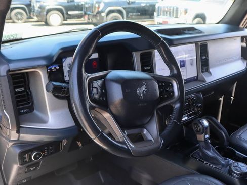 Used 2024 Ford Bronco Outer Banks AWD/4WD image 19
