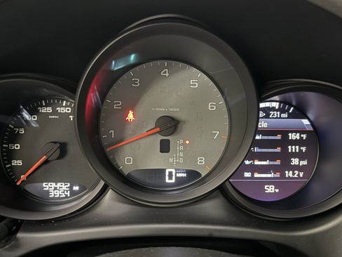 Used 2017 Porsche Macan S image 27