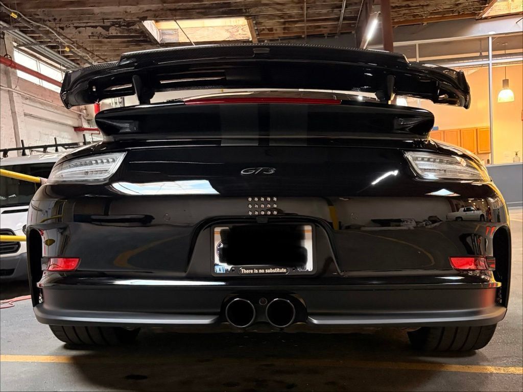 Used 2016 Porsche 911 Carrera GTS RWD image 15