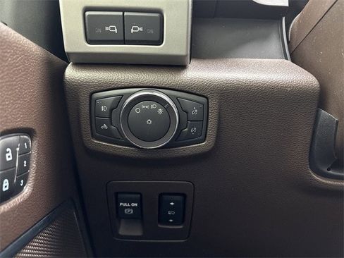 Used 2019 Ford F150 King Ranch w/ Equipment Group 601A Luxury image 43