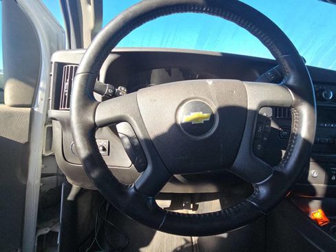 Used 2021 Chevrolet Express 3500 w/ Power Convenience Package image 10