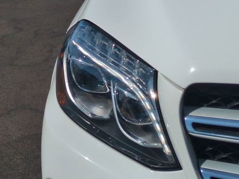 Used 2017 Mercedes-Benz GLS 450 4MATIC w/ Premium Package image 9