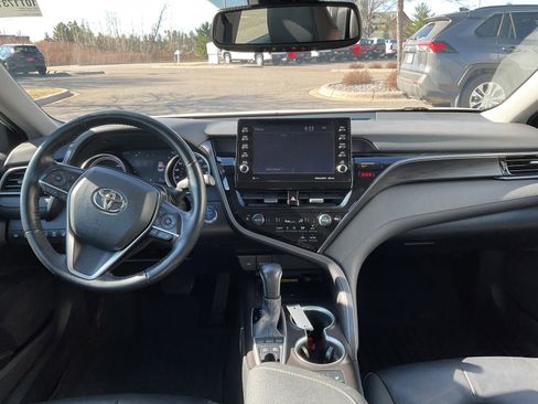 Used 2022 Toyota Camry XLE w/ Cold Weather Package FWD image 15