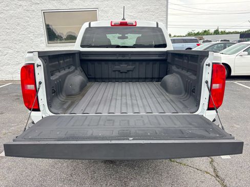 Used 2019 Chevrolet Colorado W/T w/ WT Convenience Package RWD image 12