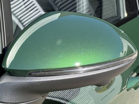 Certified 2025 Porsche Macan 4S Electric image 41