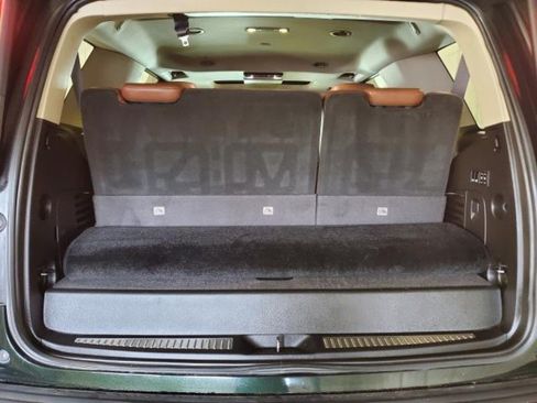 Used 2016 Cadillac Escalade Premium AWD/4WD image 8