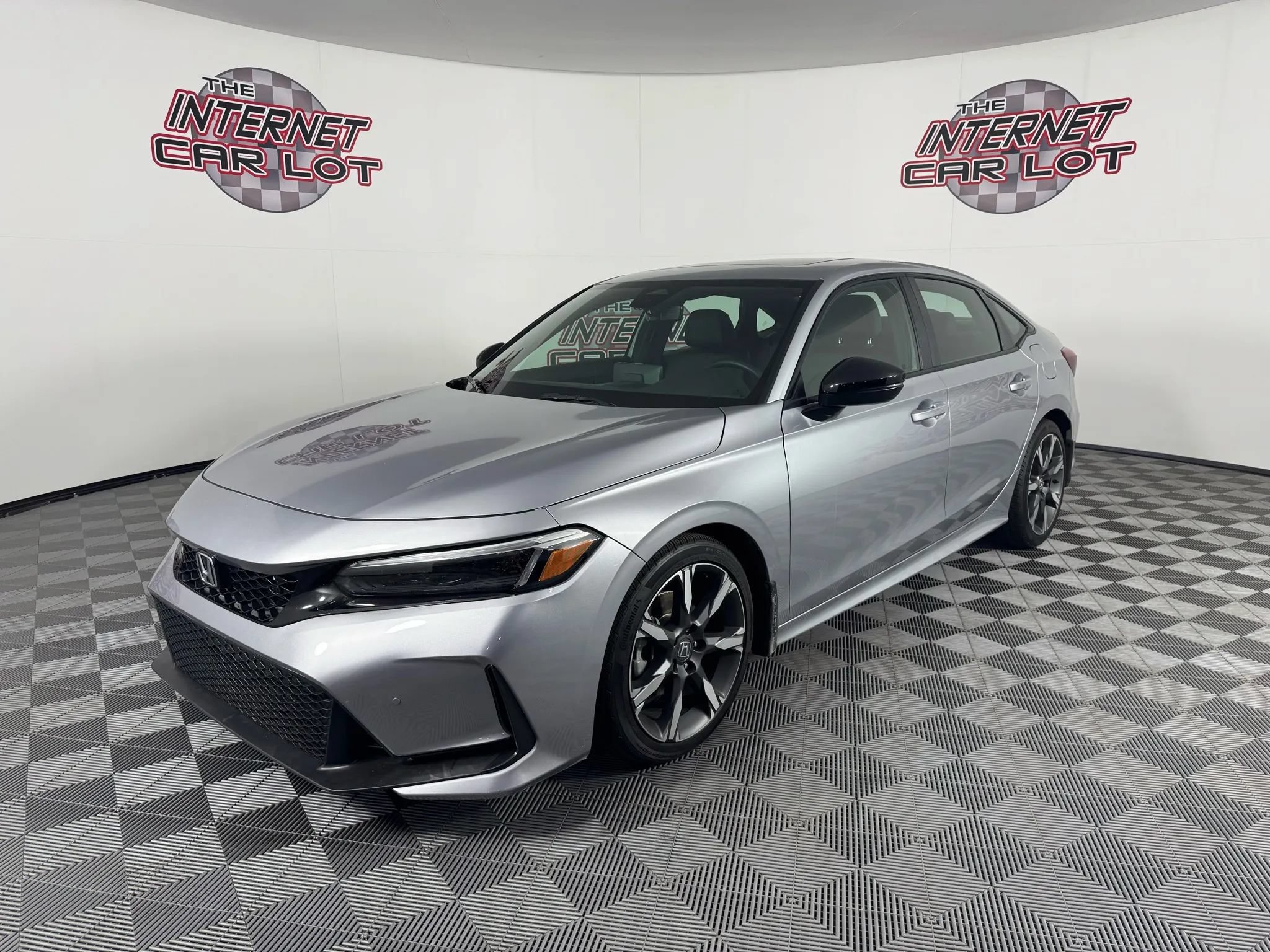 Used 2025 Honda Civic Sport Touring image 3