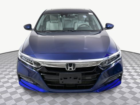 Used 2019 Honda Accord EX image 2
