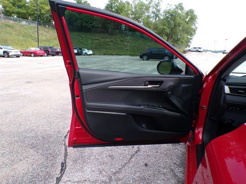 Used 2025 Toyota Camry LE FWD image 23