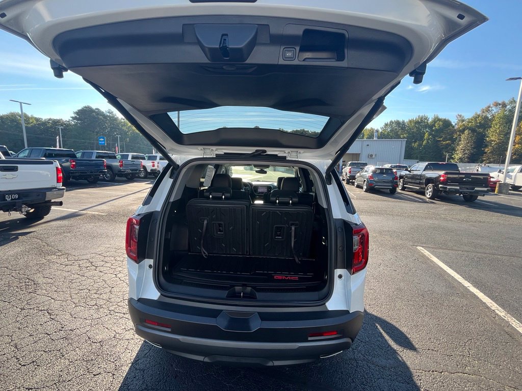 Used 2023 GMC Acadia AT4 w/ Technology Package AWD/4WD image 12