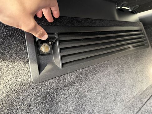 Used 2017 Land Rover Range Rover Supercharged image 46