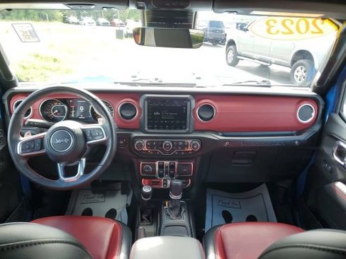Used 2023 Jeep Wrangler Unlimited Rubicon 392 AWD/4WD image 17