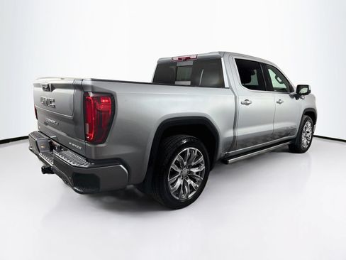 Used 2024 GMC Sierra 1500 Denali AWD/4WD image 7