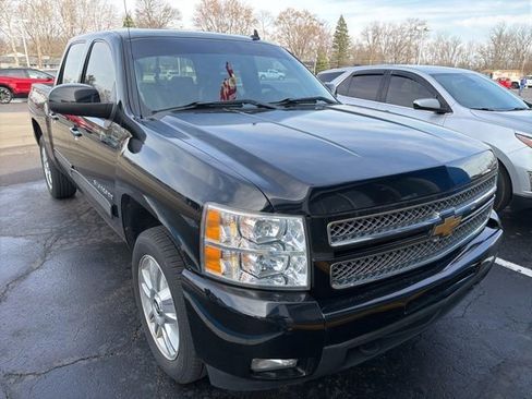 Used 2013 Chevrolet Silverado 1500 LTZ w/ LTZ Plus Package image 2