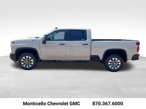 New 2026 Chevrolet Silverado 2500 Custom w/ Custom Value Package AWD/4WD image 4