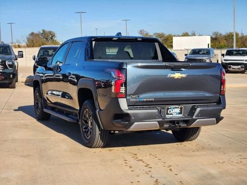 New 2026 Chevrolet Silverado EV LT image 10