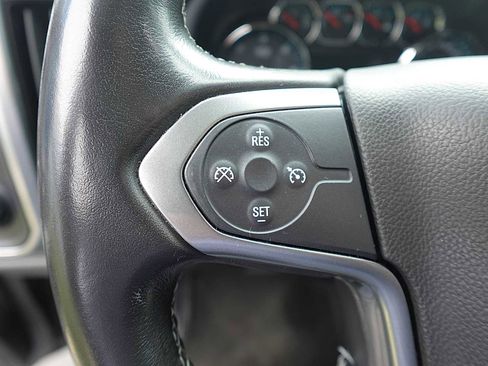 Used 2018 Chevrolet Silverado 1500 LT w/ All Star Edition image 15