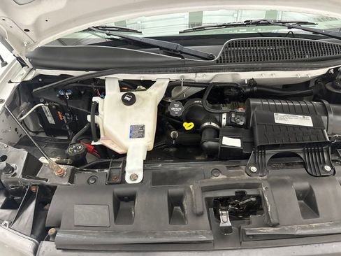 Used 2019 GMC Savana 2500 Extended RWD image 29