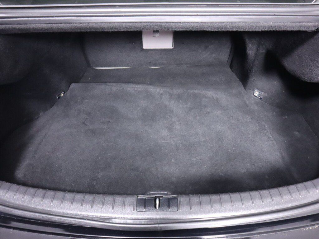 Used 2016 Hyundai Genesis 3.8 RWD image 33