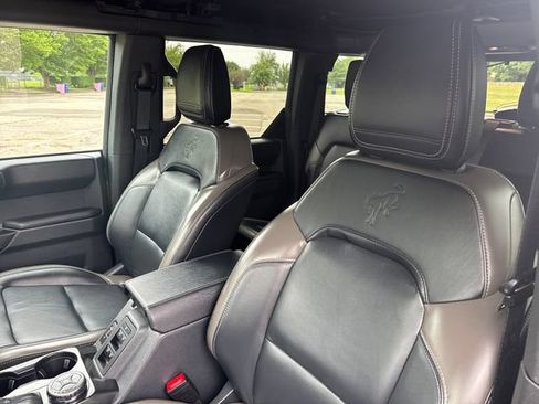 Used 2025 Ford Bronco Outer Banks AWD/4WD image 18