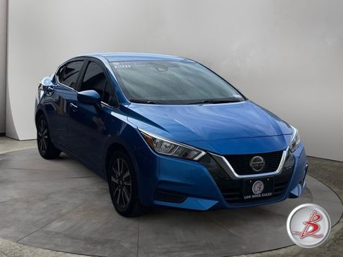 Used 2021 Nissan Versa SV image 1