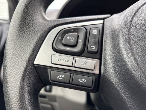 Used 2017 Subaru Forester 2.5i Premium w/ All-Weather Package image 18