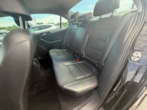 Used 2015 Volkswagen Jetta SE FWD image 13