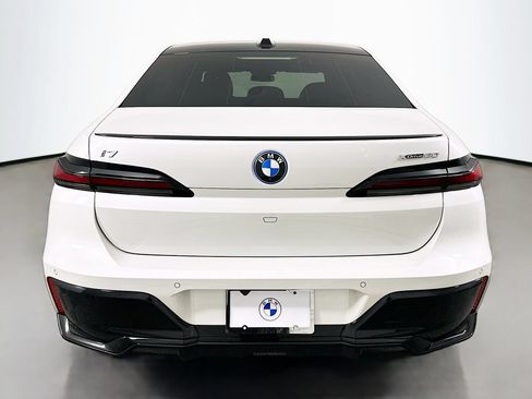 Used 2023 BMW i7 xDrive60 w/ Parking Assistance Package AWD/4WD image 6