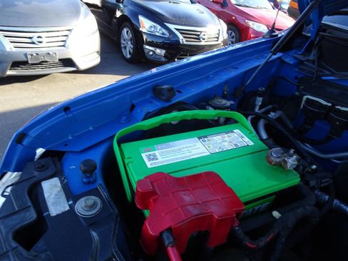 Used 2014 Ford F150 XLT w/ XLT Chrome Package image 32