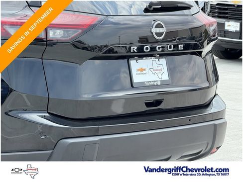 Used 2025 Nissan Rogue SV FWD image 6